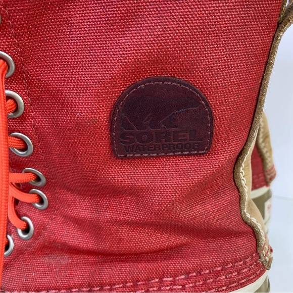 Sorel Women's  Premium Red and Tan Winter Snow Boots Size 8 - Picture 4 of 11